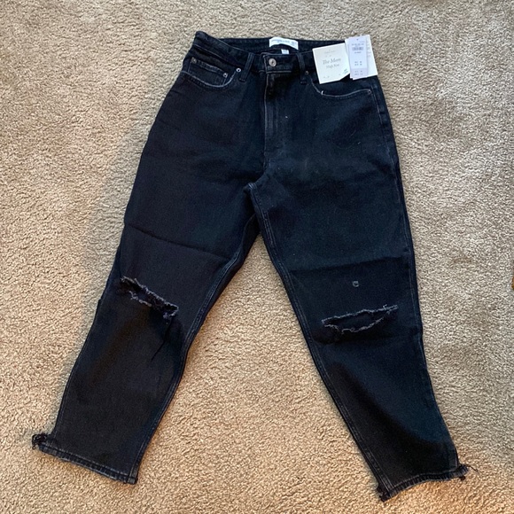 NWT Abercrombie black Curvy mom high rise jeans - Picture 1 of 2